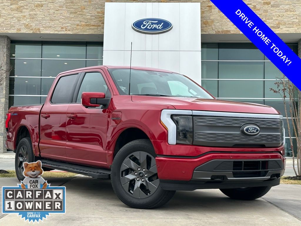 2022 Ford F-150 Lightning Lariat's photo