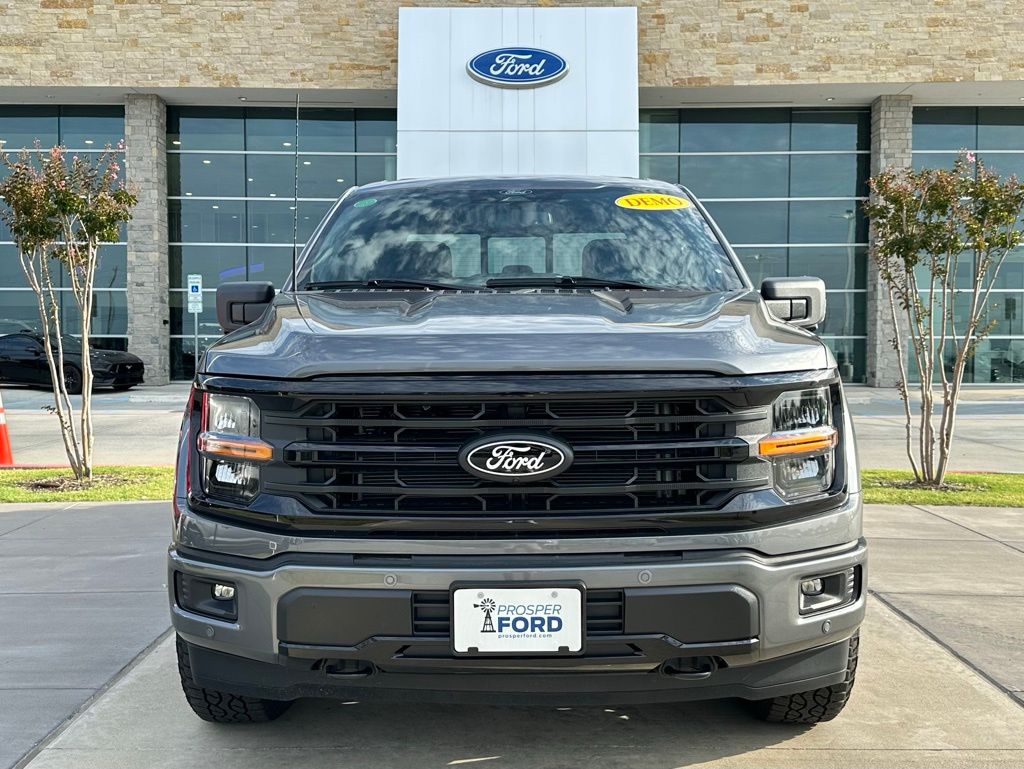 2025 Ford F-150 XLT photo 2