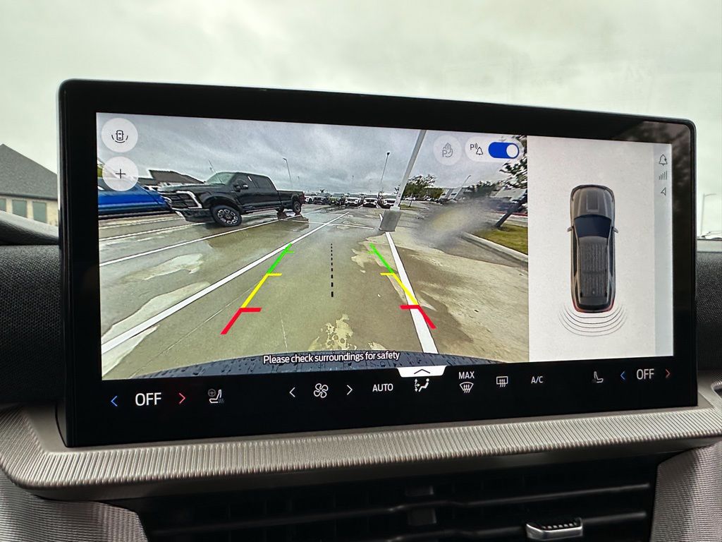 2026 Ford Explorer Active - Photo 8