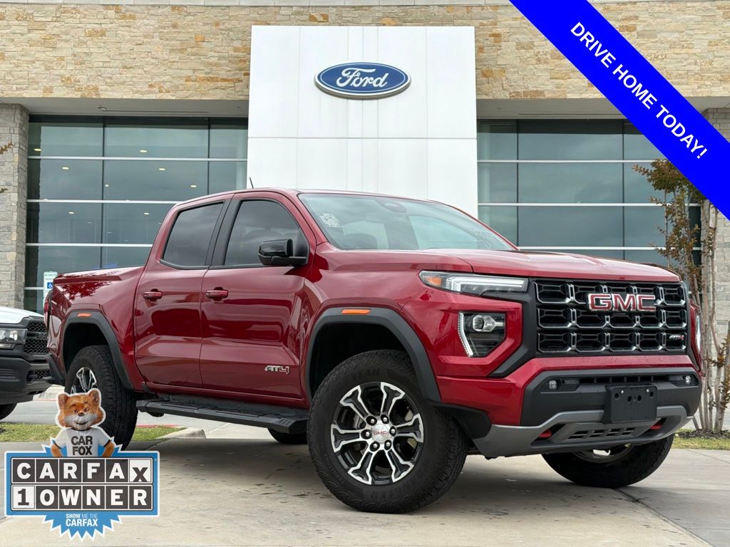 2024 GMC Canyon 4WD AT4 Crew Cab Short Box's photo