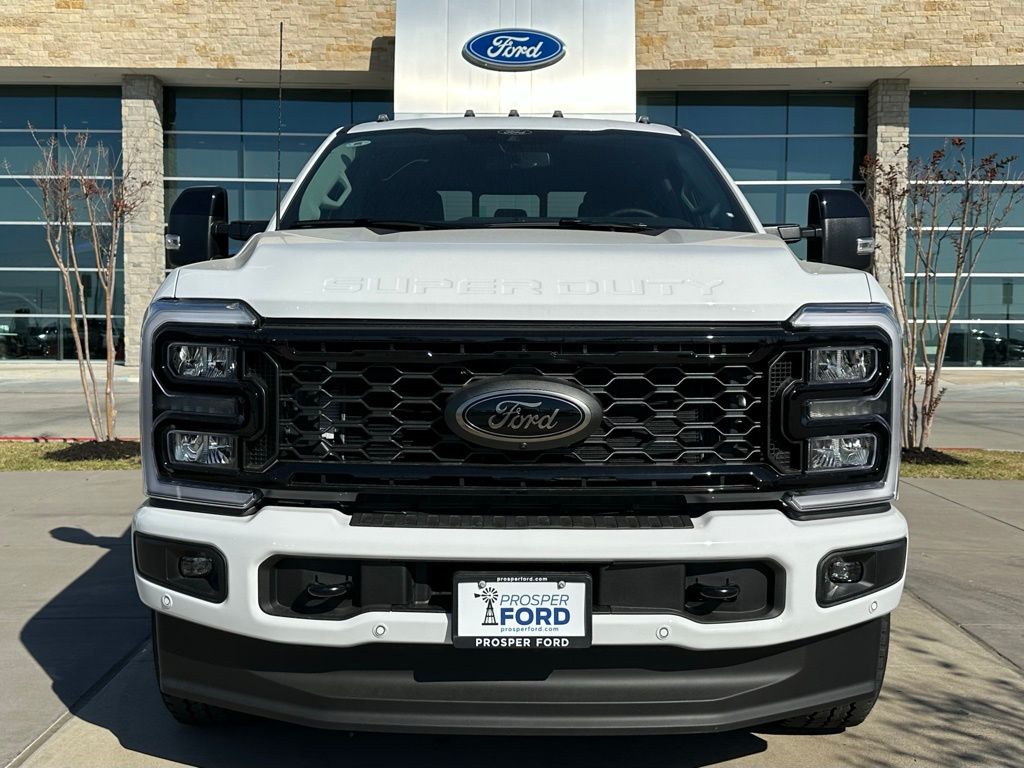 2026 Ford F-350 Super Duty Lariat - Photo 2