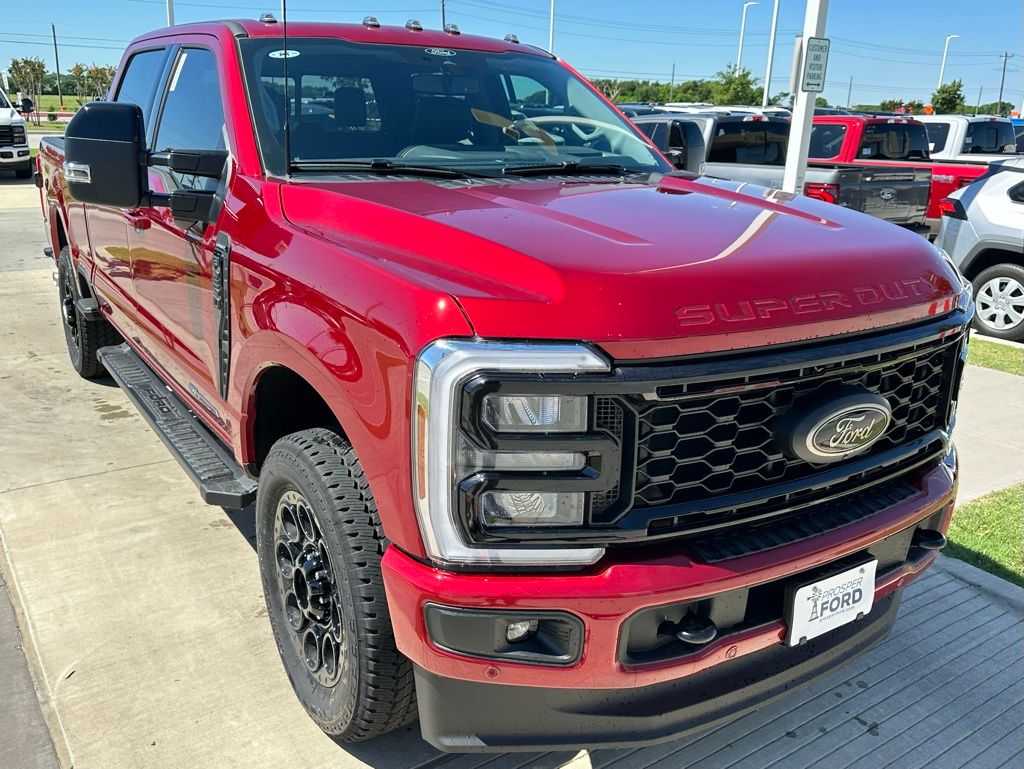 2025 Ford F-250 Lariat photo 3