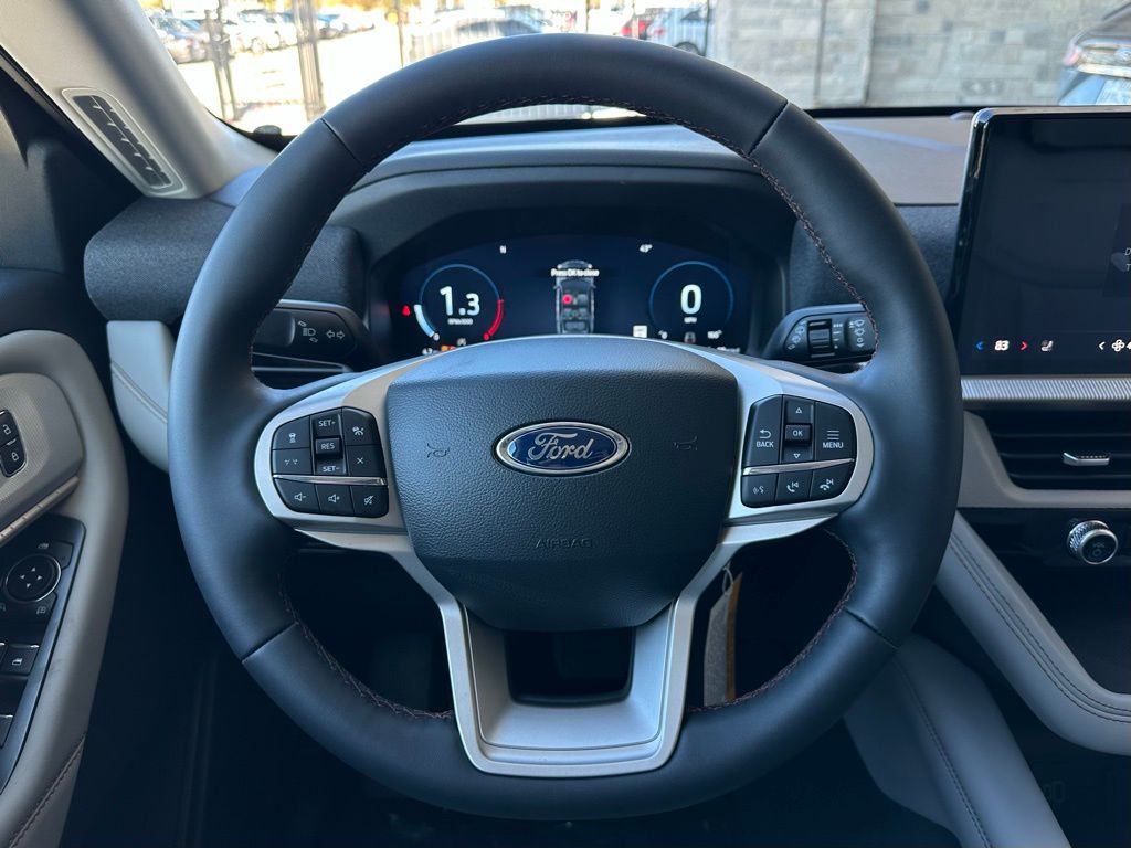 2026 Ford Explorer Active - Photo 9