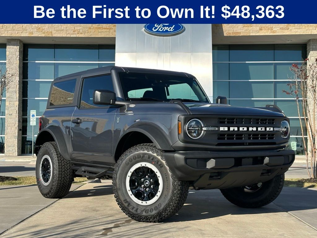 2025 Ford Bronco 2-Door Base's photo