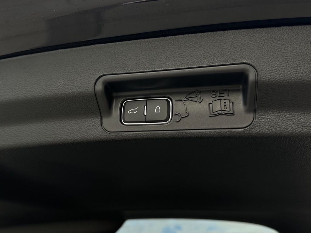 2026 Ford Explorer Tremor - Photo 36