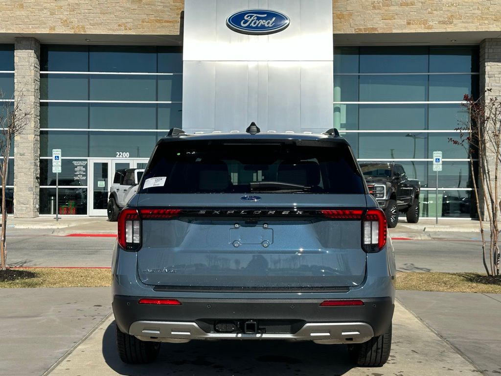 2026 Ford Explorer Active - Photo 17