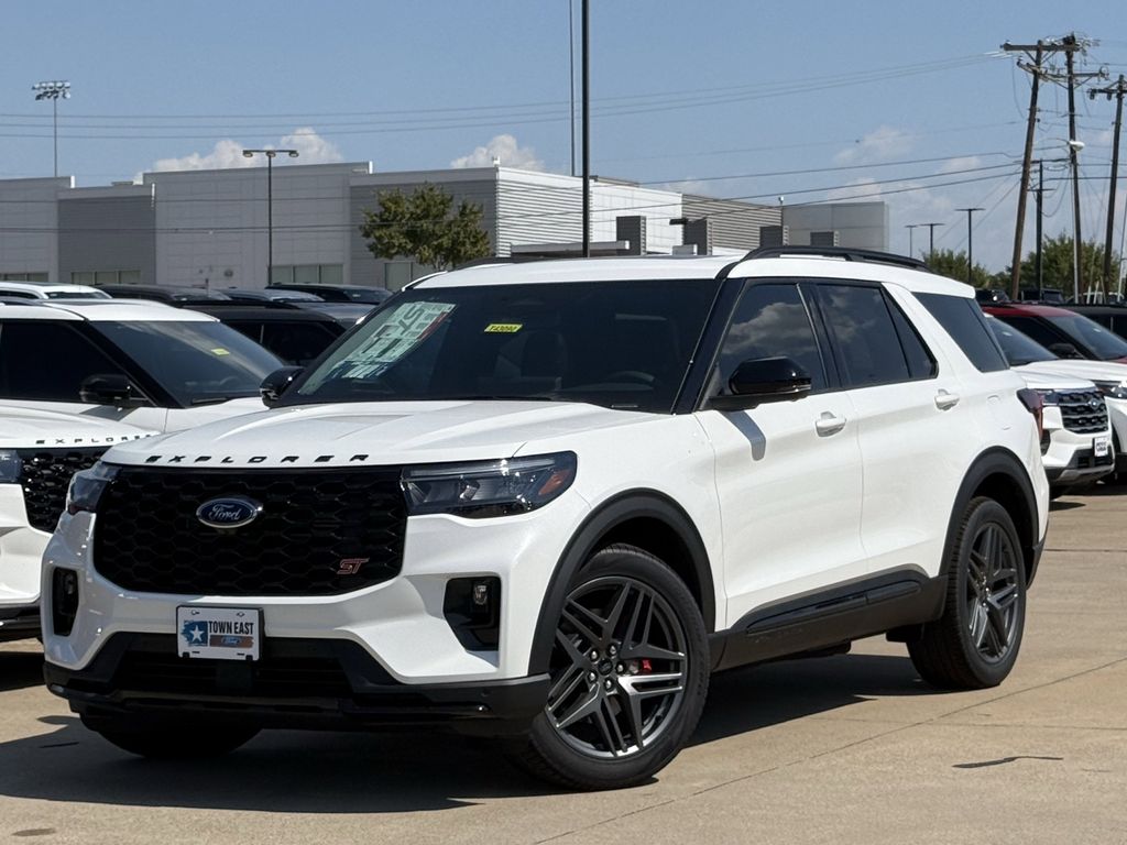 2025 Ford Explorer ST photo 2