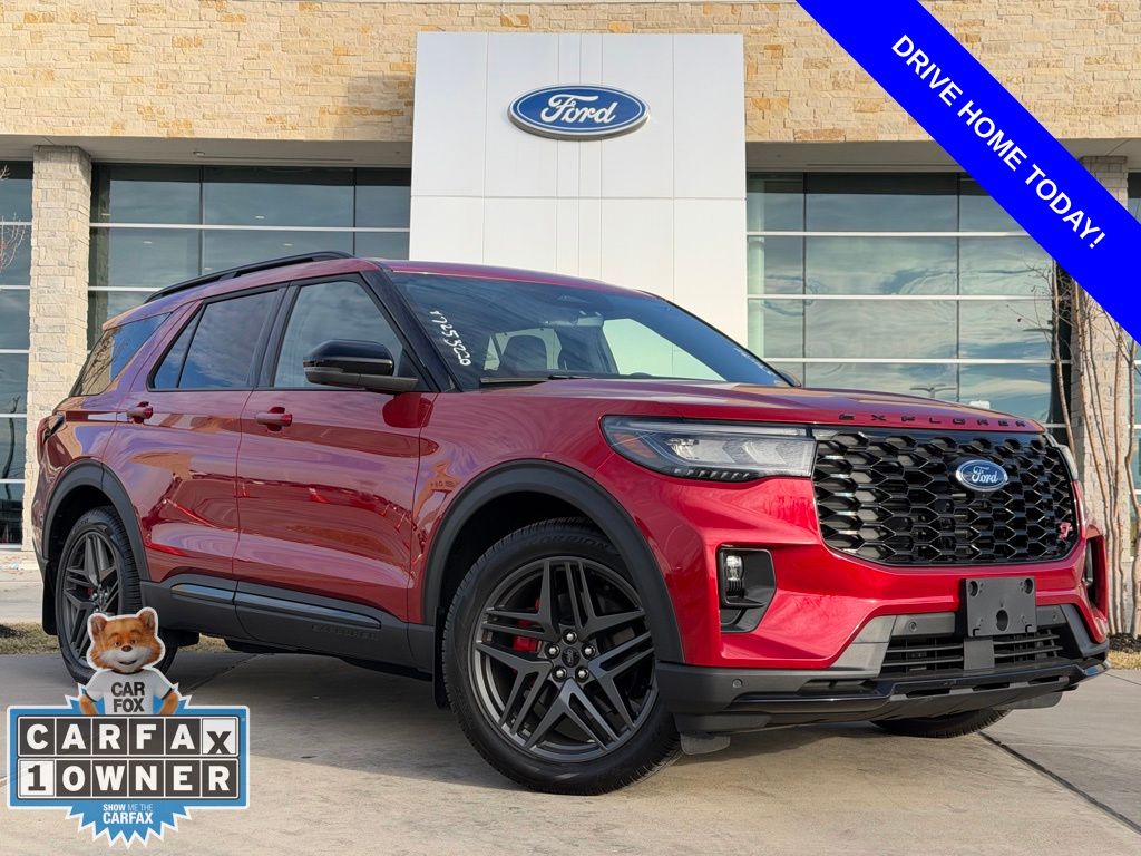 2025 Ford Explorer ST's photo