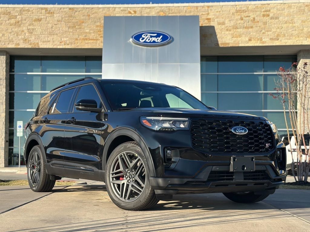 2026 Ford Explorer ST's photo