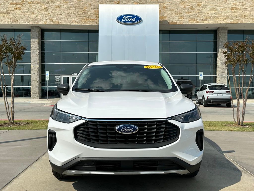 2025 Ford Escape Active photo 2