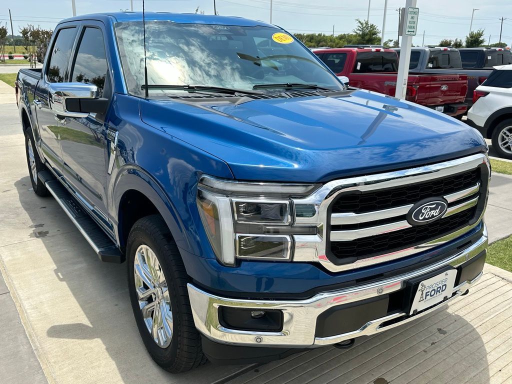 2025 Ford F-150 Lariat photo 3