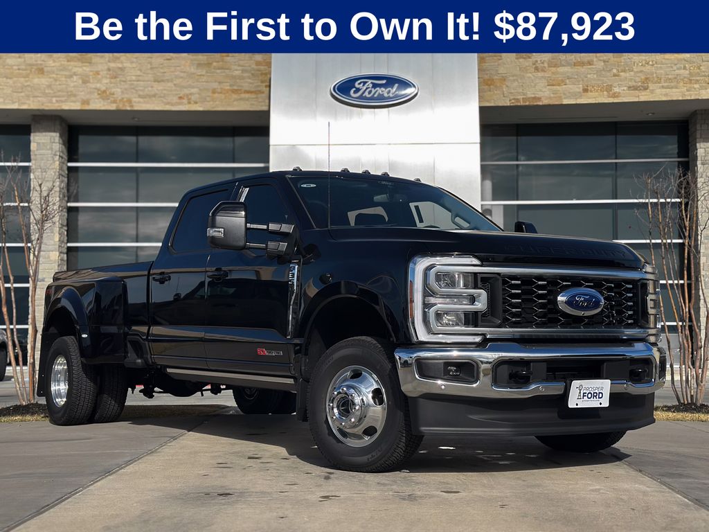 2026 Ford F-350 Super Duty Lariat's photo