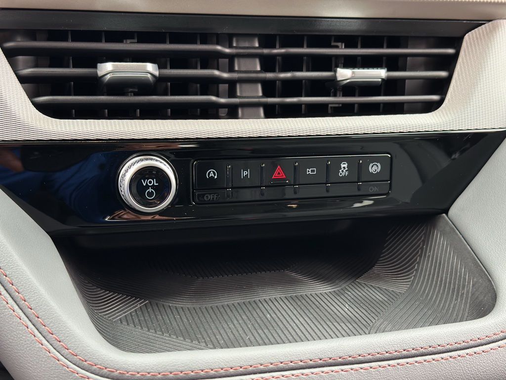 2026 Ford Explorer Active - Photo 11