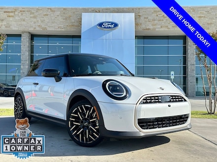 2025 MINI Hardtop 2 Door Iconic Hatchback