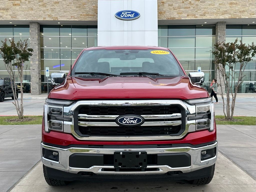 2025 Ford F-150 Lariat photo 2