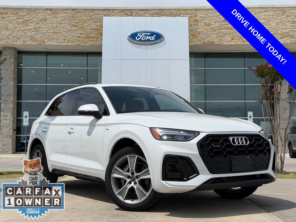 2025 Audi Q5 45 Premium's photo