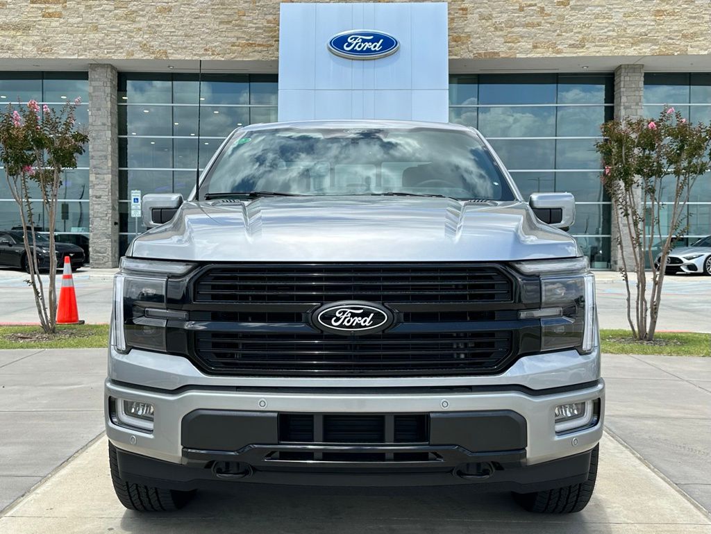 2025 Ford F-150 Platinum photo 2