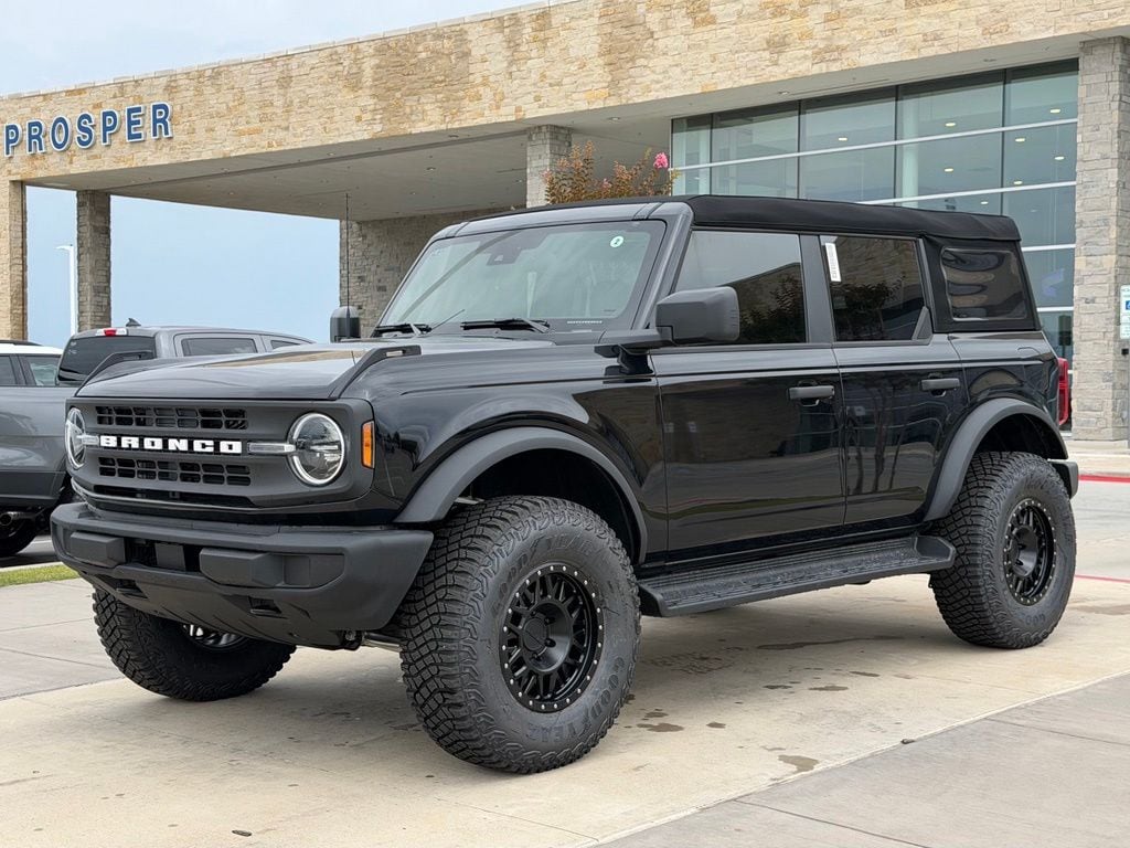 2026 Ford Bronco 4-Door Base - Photo 8