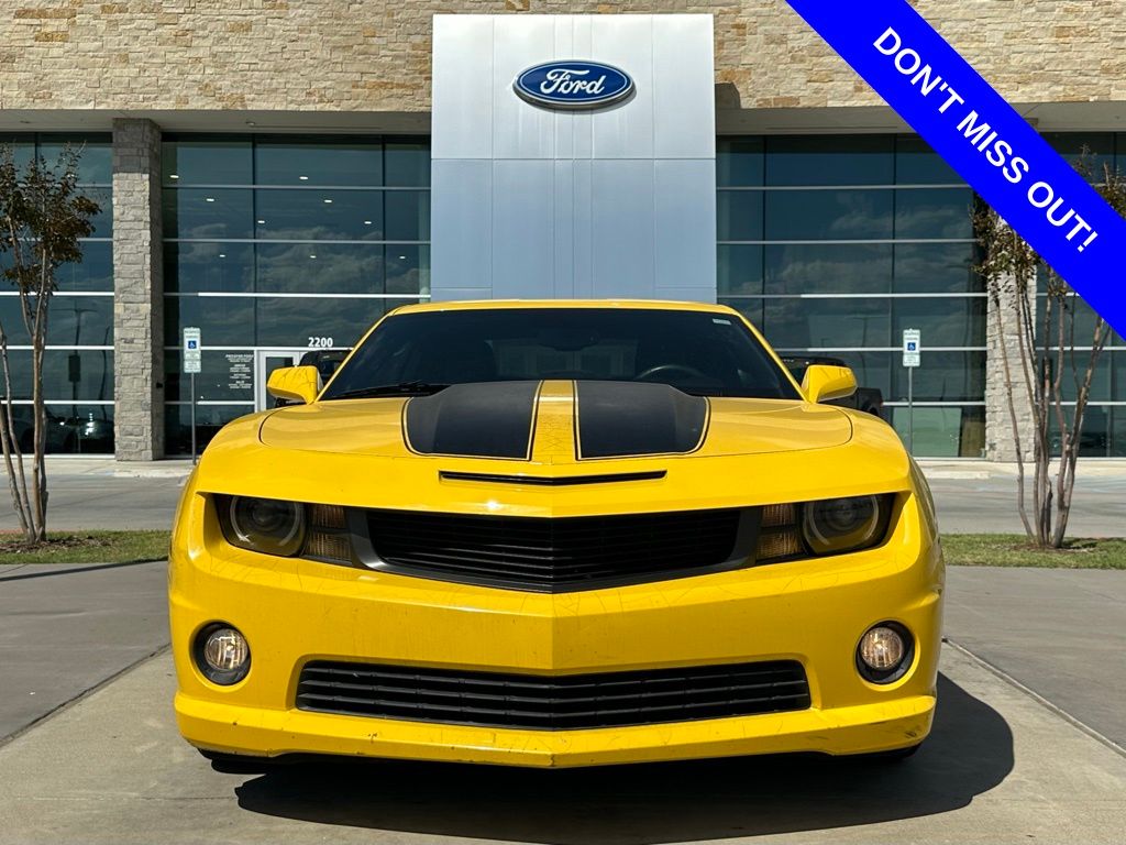 2011 Chevrolet Camaro 2SS photo 2