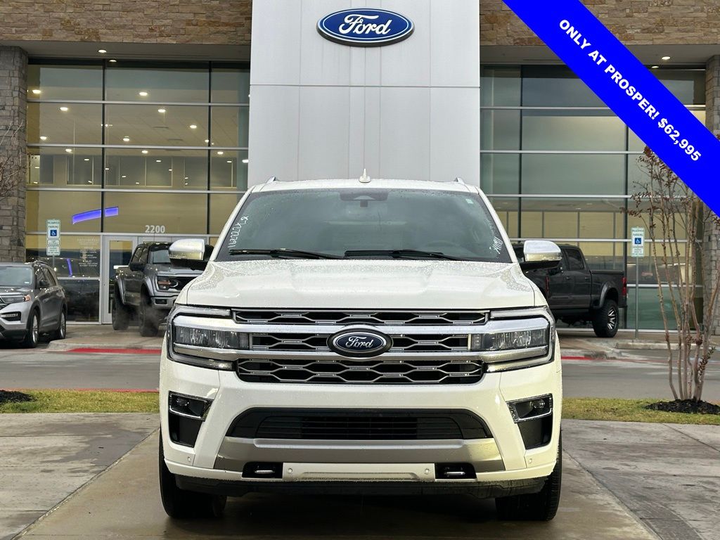 2023 Ford Expedition MAX Platinum photo 2