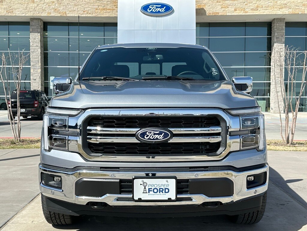 2025 Ford F-150 Lariat photo 2