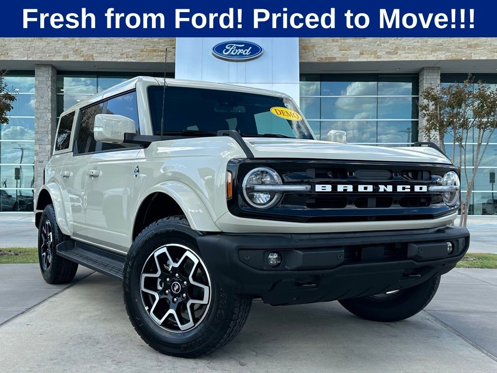 New 2025 Ford Bronco Outer Banks SUV
