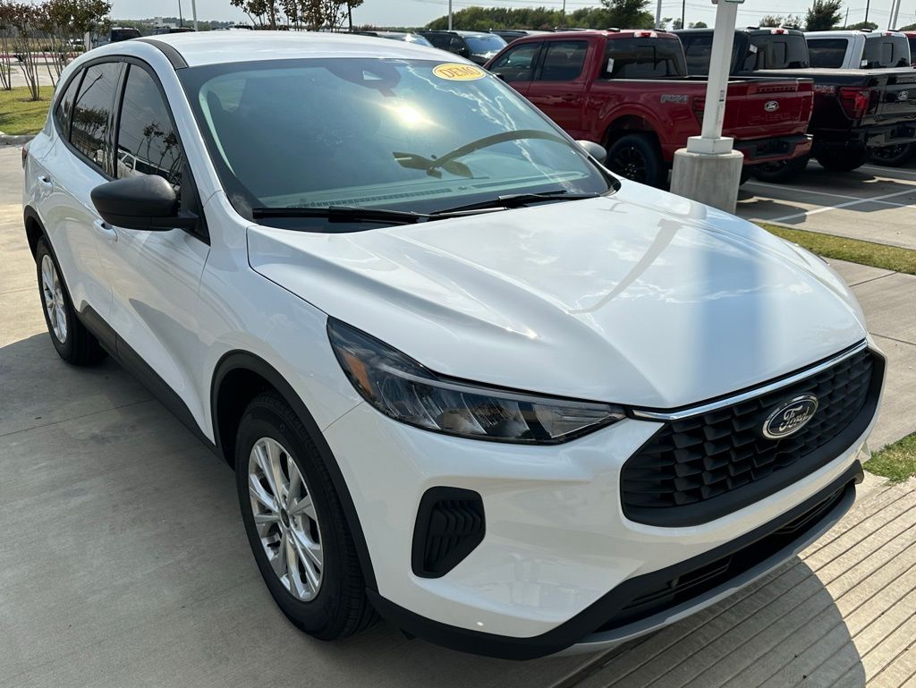 2025 Ford Escape Active photo 3
