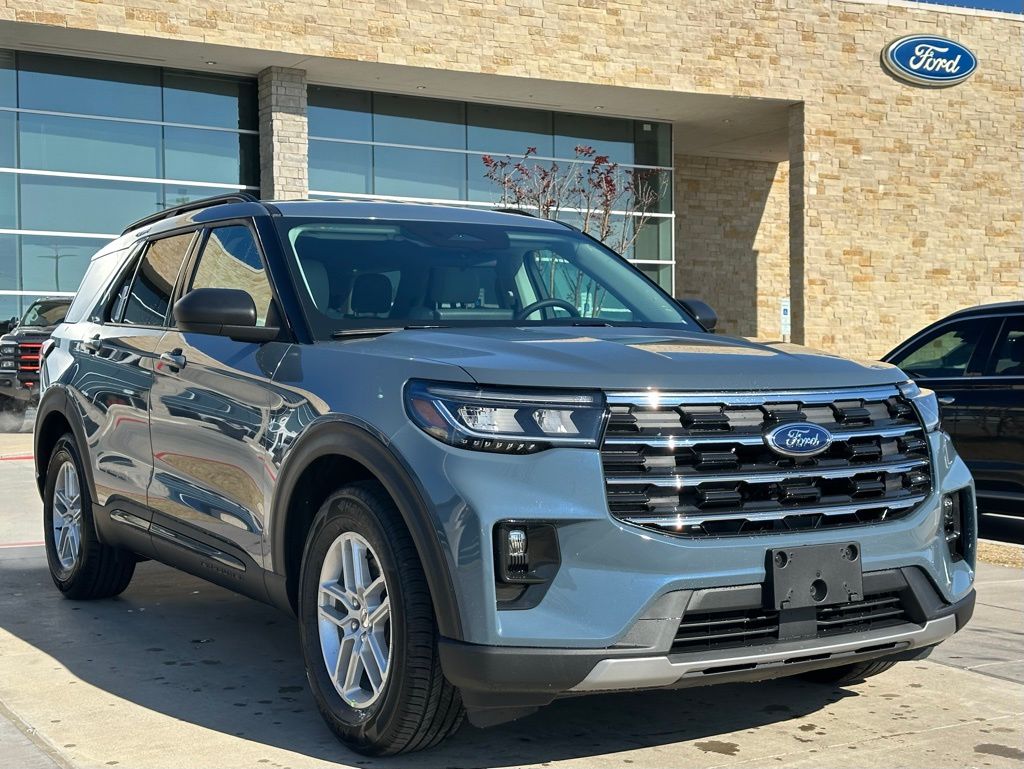 2026 Ford Explorer Active - Photo 15