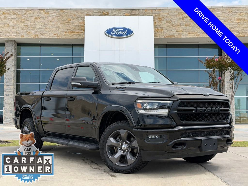 2022 RAM 1500 Big Horn/Lone Star 4x4 Crew Cab 5'7's photo