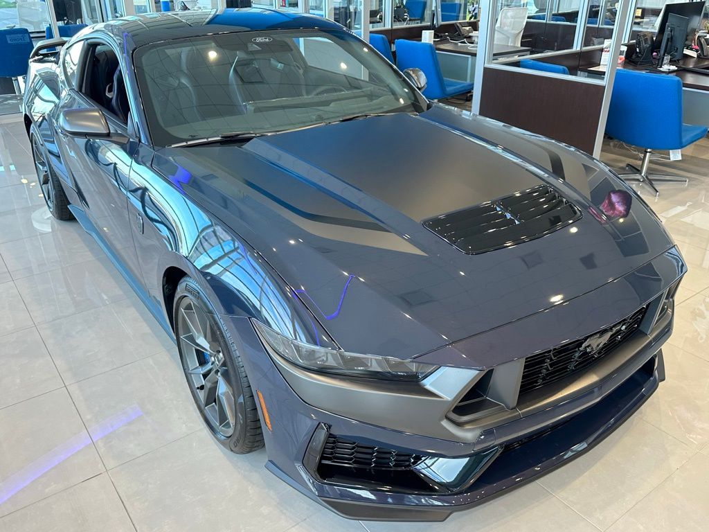 2025 Ford Mustang Dark Horse Premium photo 3