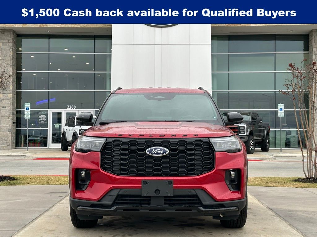 2025 Ford Explorer ST-Line photo 2