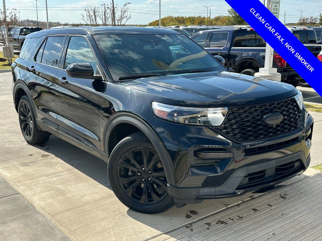 2022 Ford Explorer ST photo 2