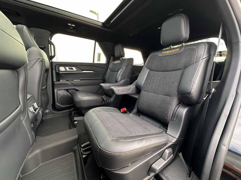 2026 Ford Explorer Tremor - Photo 26