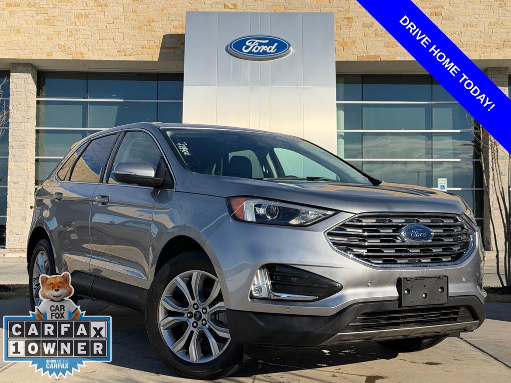 2024 Ford Edge Titanium's photo
