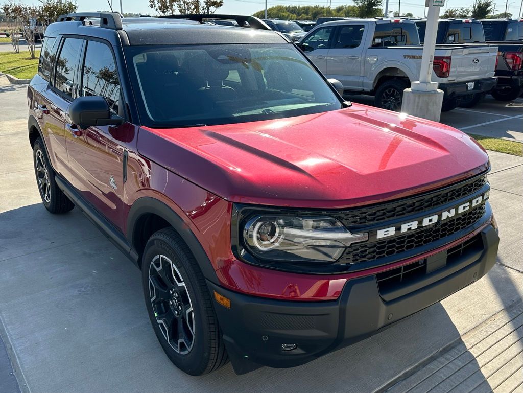 2025 Ford Bronco Sport Outer Banks photo 3