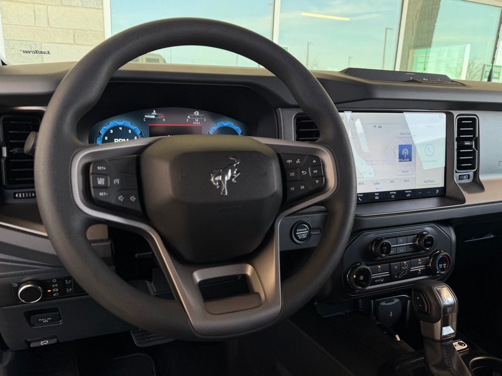 2026 Ford Bronco 4-Door Base - Photo 11