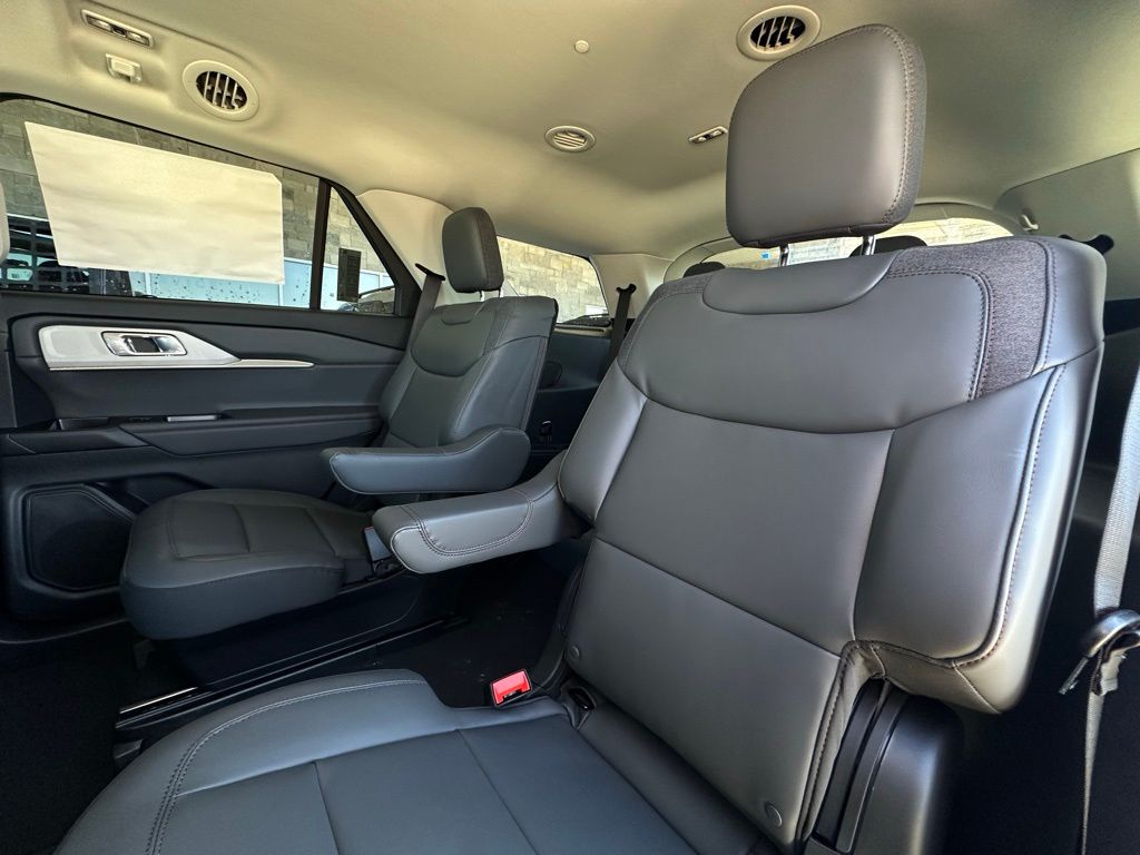 2026 Ford Explorer Active - Photo 20