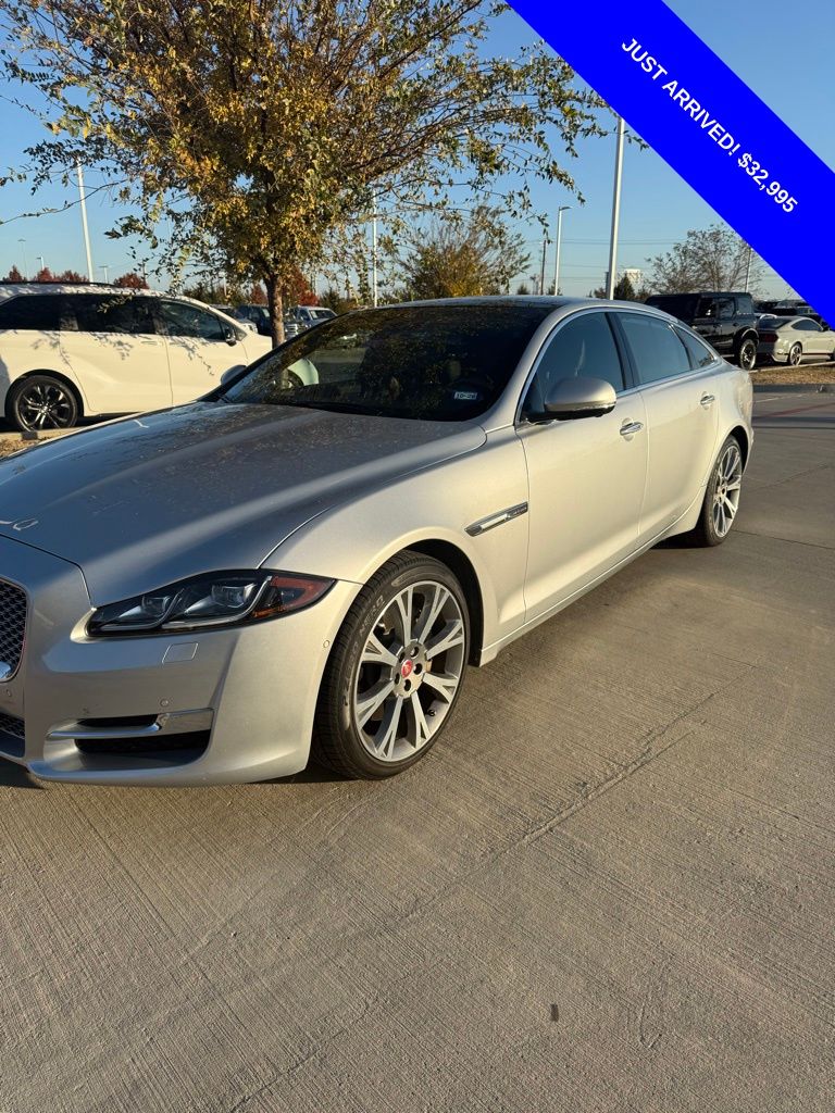 2019 Jaguar XJ Portfolio's photo