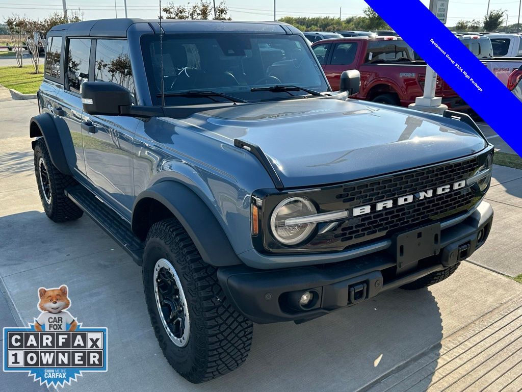 2023 Ford Bronco Wildtrak photo 2