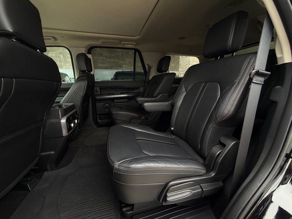 2021 Ford Expedition Platinum - Photo 22