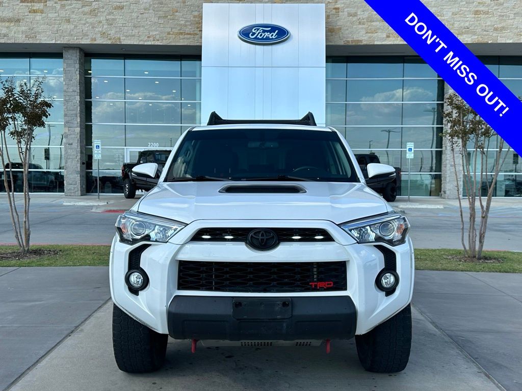 2019 Toyota 4Runner TRD Off-Road Premium photo 2