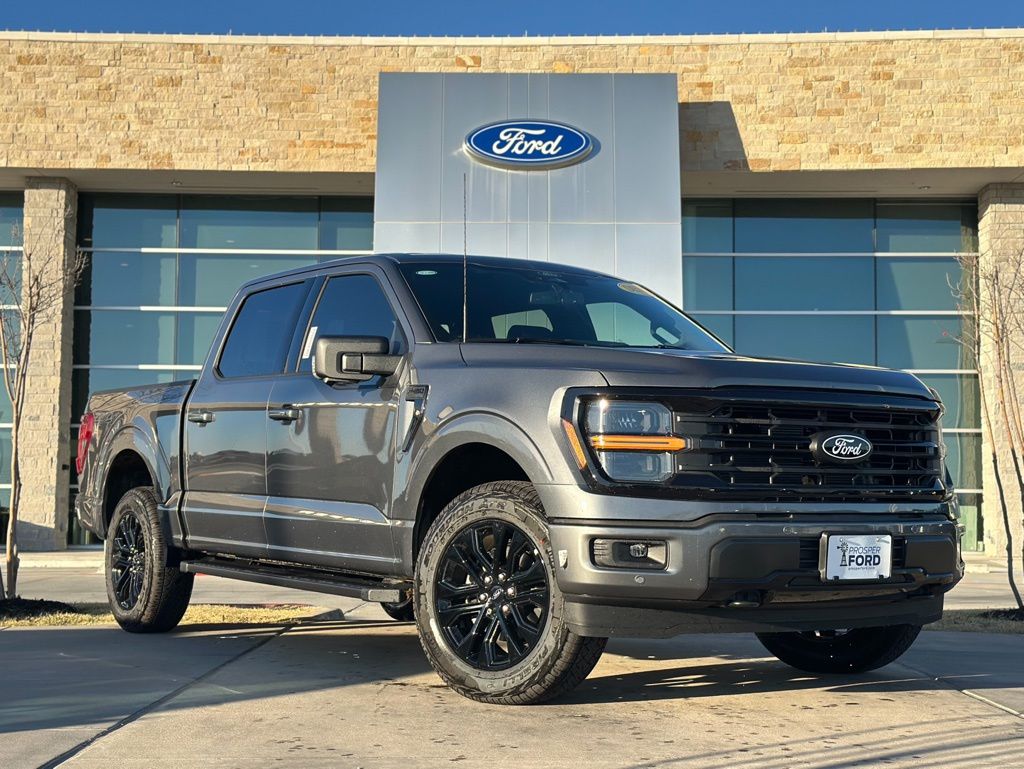 2025 Ford F-150 XLT's photo