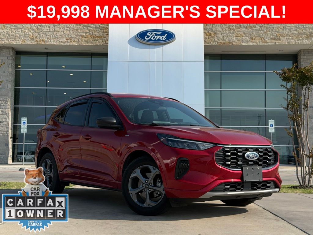 2023 Ford Escape ST-Line FWD's photo