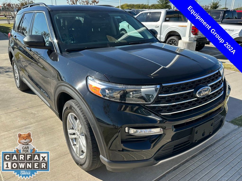 2022 Ford Explorer XLT photo 3
