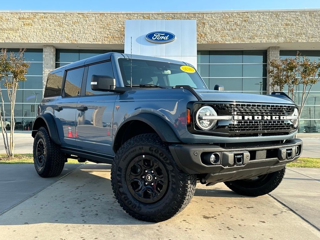 New 2025 Ford Bronco Badlands SUV