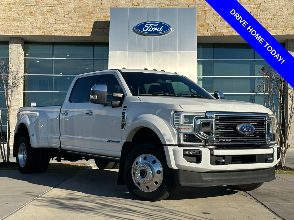 2021 Ford F-450 Super Duty Platinum's photo