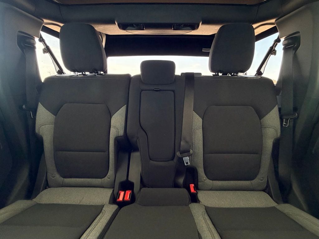 2026 Ford Bronco 4-Door Base - Photo 23