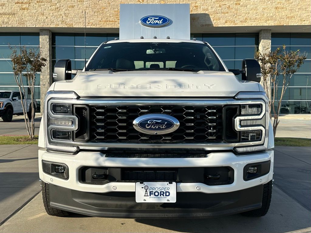 2026 Ford F-450 Platinum photo 2