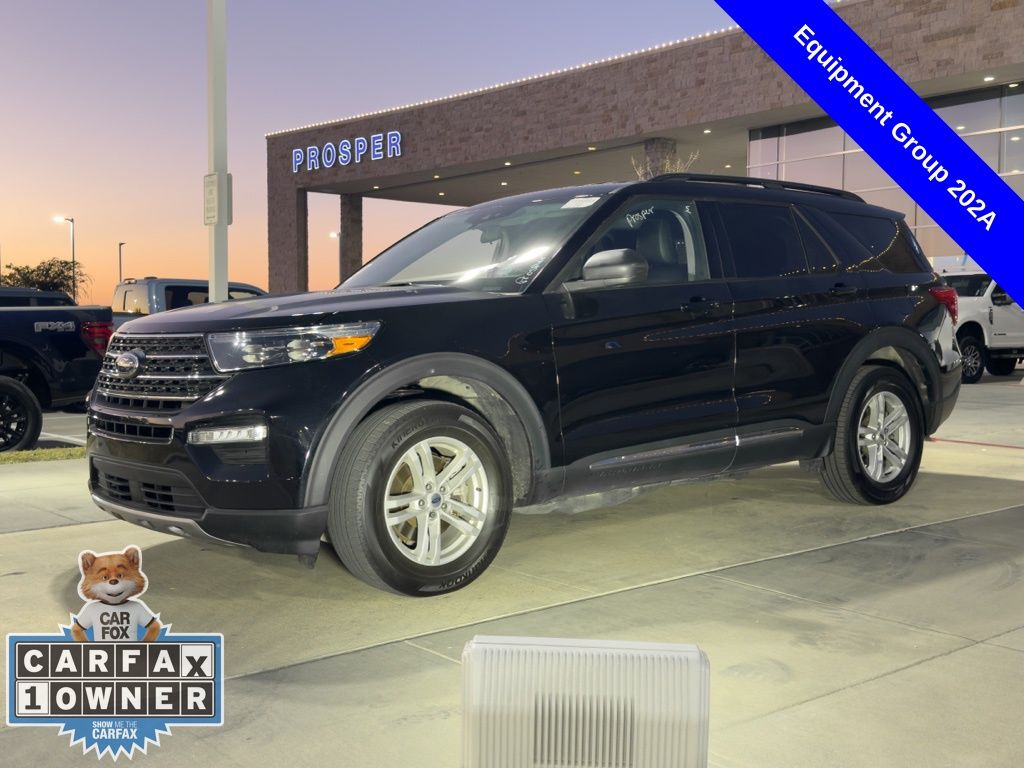 2022 Ford Explorer XLT photo 2