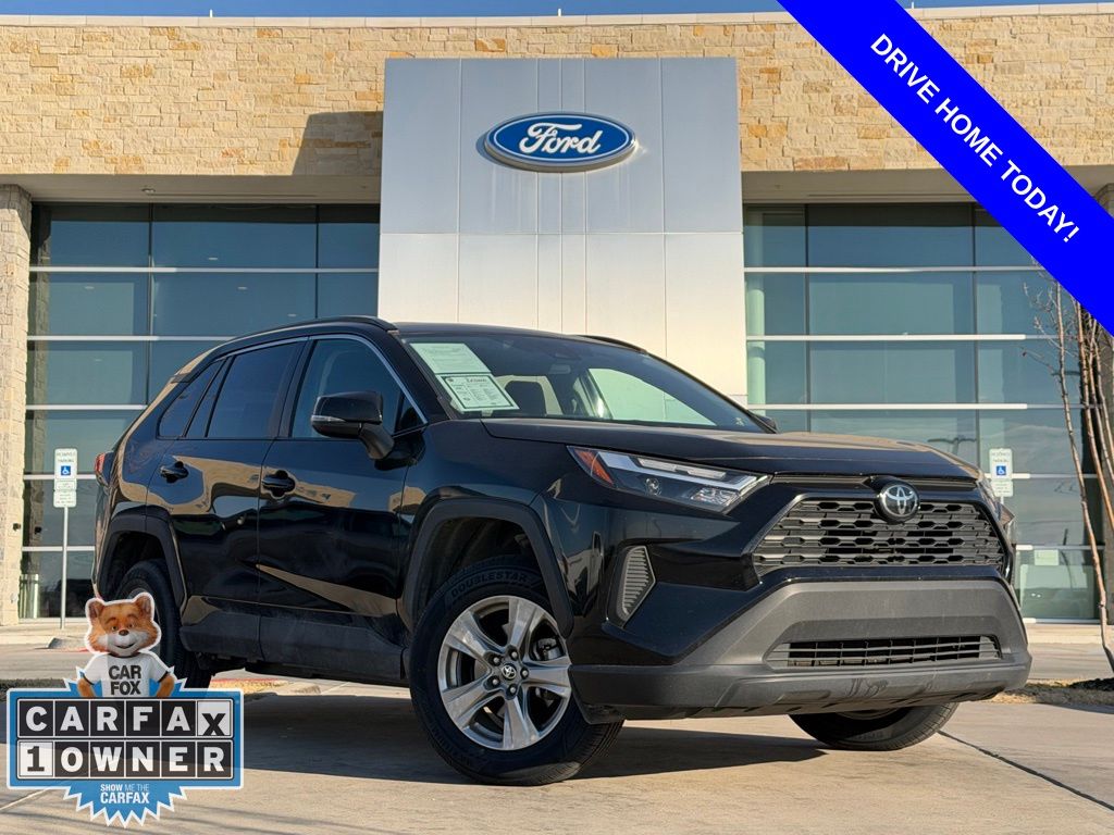 2024 Toyota RAV4 XLE